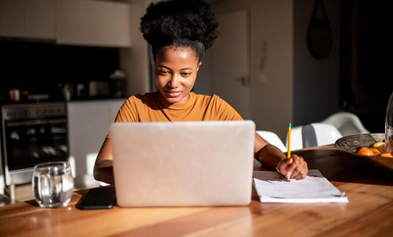 9 Expert-Recommended Educational Resources For Newcomers To The Stock Market 9 Expert-Recommended Educational Resources For Newcomers To The Stock Market