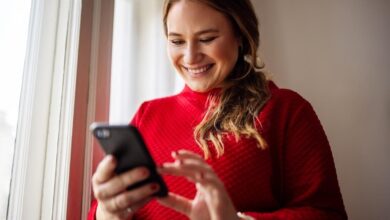 How Social Media Impacts Consumer Buying
