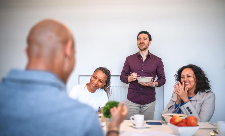 How To Build And Maintain Professional Relationships How To Build And Maintain Professional Relationships