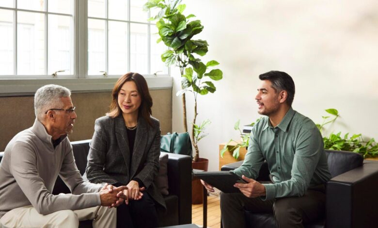 2024 Business Outlook Report: Insight Drives Success 2024 Business Outlook Report: Insight Drives Success