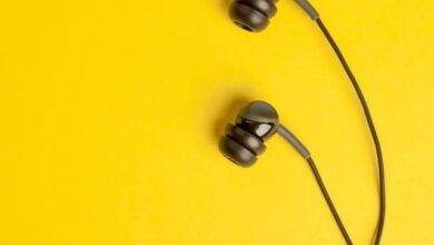 9 Money Podcasts You Should Be Listening To