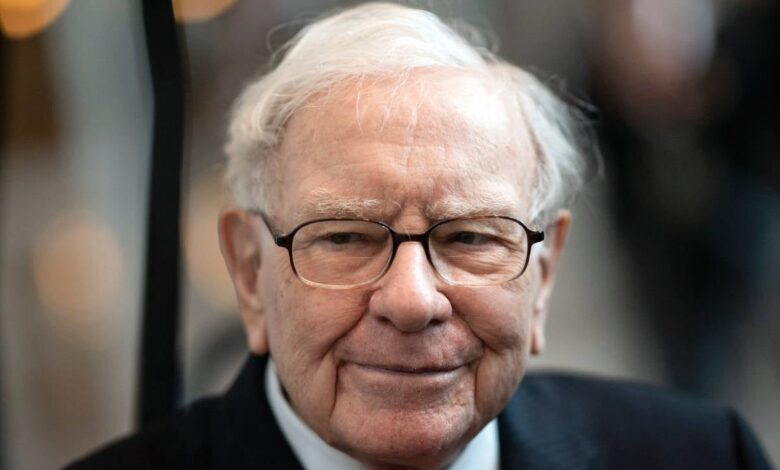 Warren Buffett’s Top 10 Tips For Investing Success