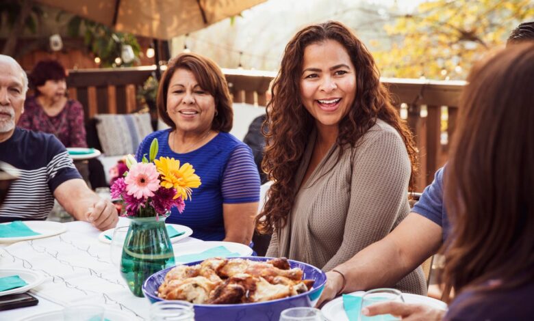 8 Latino Financial Influencers to Follow in 2023 8 Latino Financial Influencers to Follow in 2023