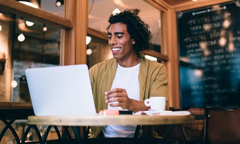 7 Smart Ways To Make the Most of Your 20s Financially