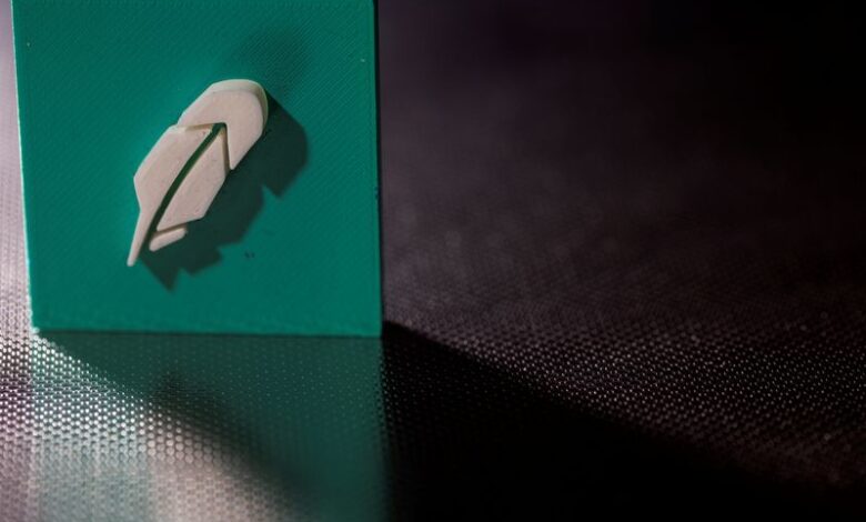 Robinhood to bring wealth management, private banking to retail investors Robinhood to bring wealth management, private banking to retail investors