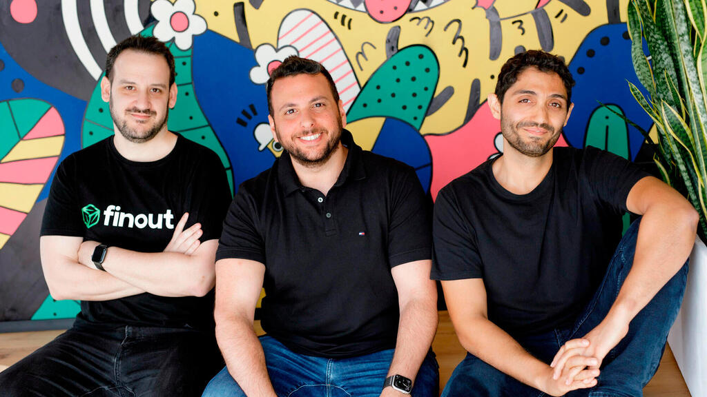 Finout founders. (Photo: Omer Hacohen) מוסף עצמאות 30.4.25 מייסדי Finout מימין רועי רבהון יזהר גלבוע ו אסף ליואנו
