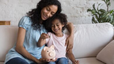 How rich families teach kids about money early