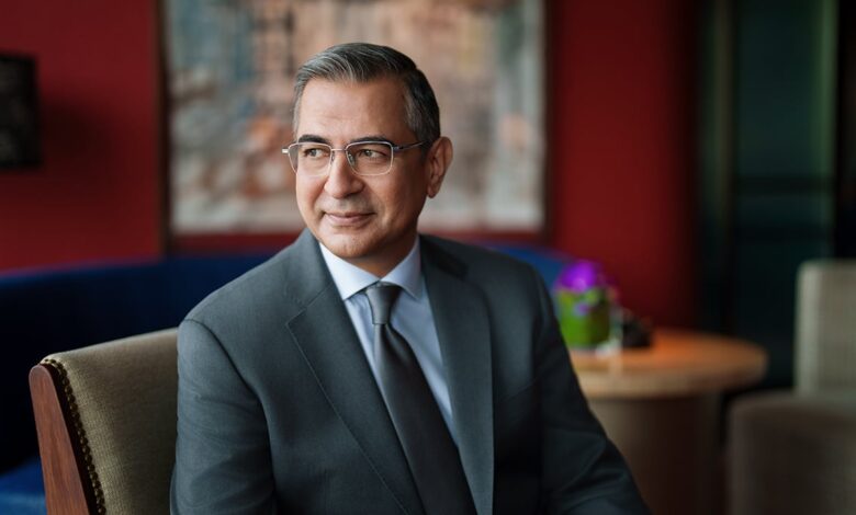 Strong personal relationships, advanced digital technologies and a global outlook Strong personal relationships, advanced digital technologies and a global outlook
