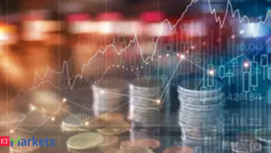Stocks to Buy | Post-Tariff Bounce: Anshul Saigal on where smart money is headed? – Market resilience post-tariff volatility