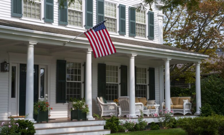 What wealthy parents need to know about giving real estate to heirs What wealthy parents need to know about giving real estate to heirs
